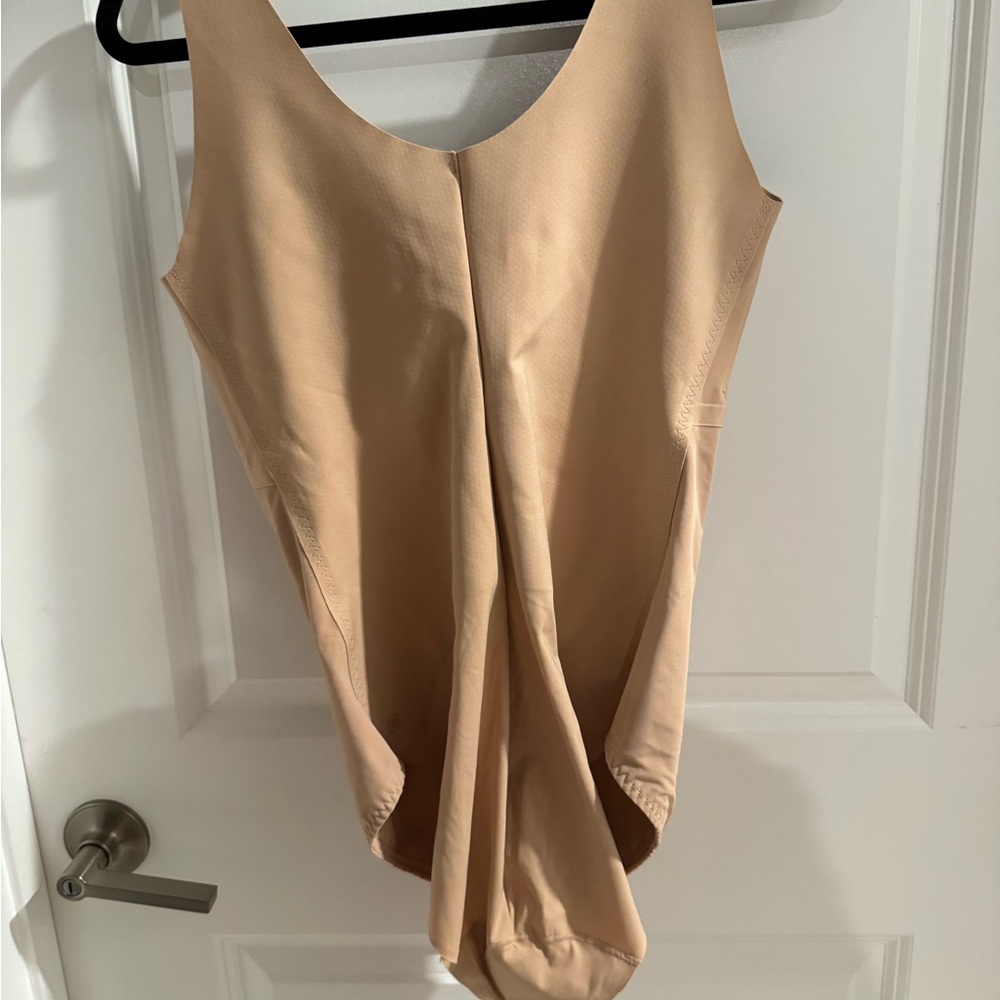 Seamless Nude Shapewear Bodysuit - Sculpting Support - Picture 8 of 8